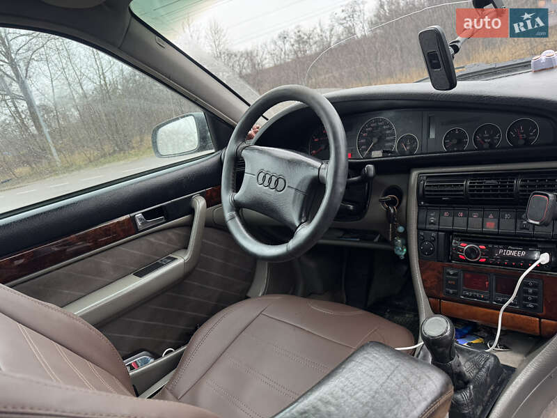 Универсал Audi A6 1996 в Вышгороде