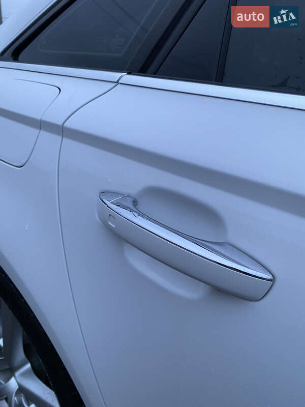 Седан Audi A6 2014 в Рівному