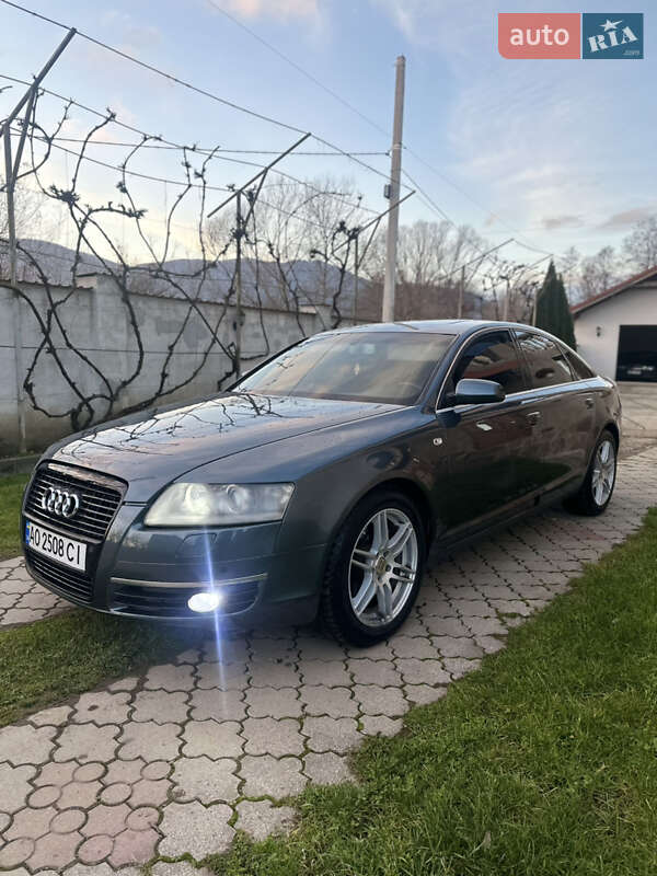 Седан Audi A6 2004 в Хусте