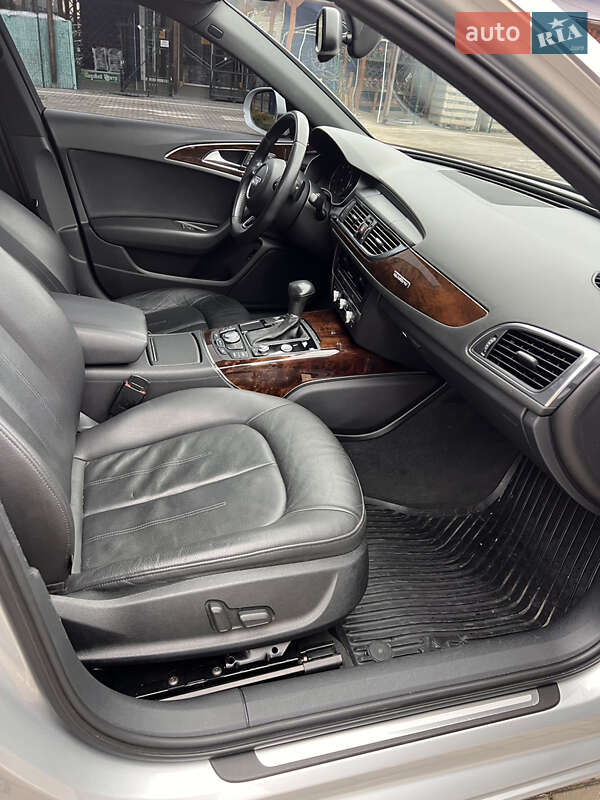 Седан Audi A6 2013 в Староконстантинове