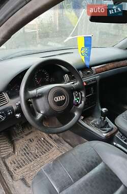 Универсал Audi A6 1999 в Павлыше
