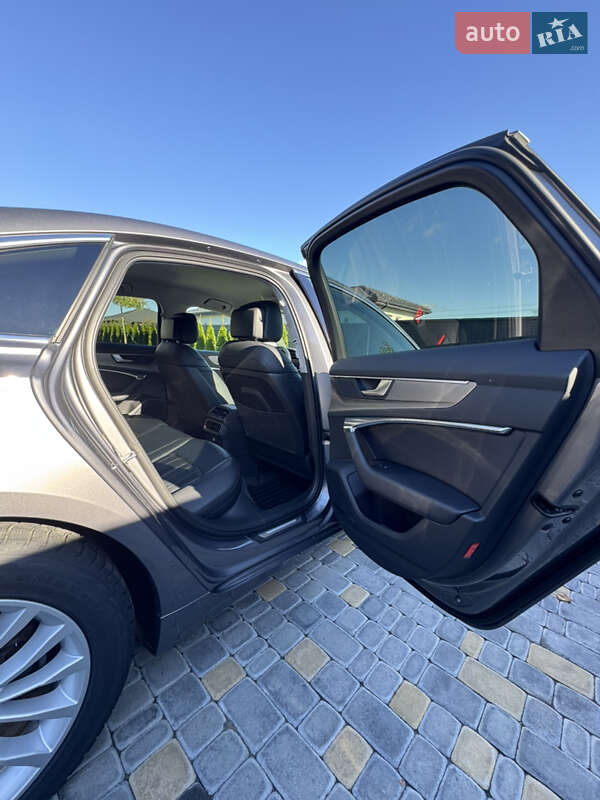 Седан Audi A6 2019 в Вараше