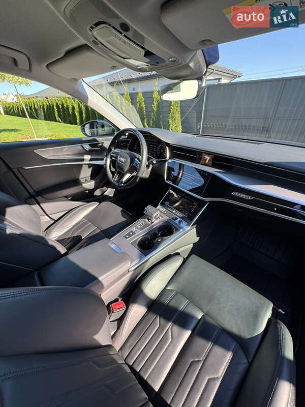 Седан Audi A6 2019 в Вараше