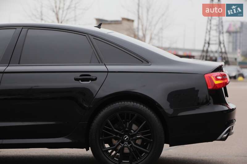 Седан Audi A6 2014 в Киеве