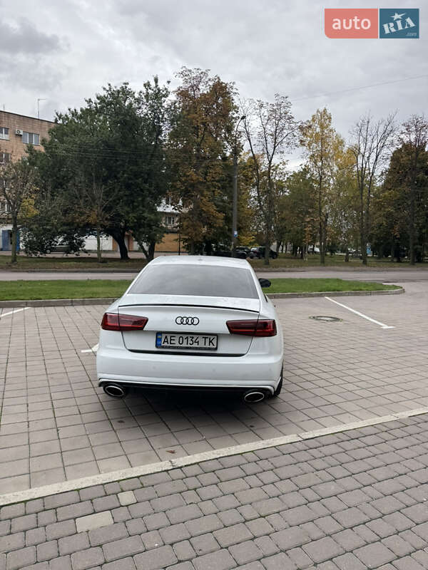 Седан Audi A6 2016 в Киеве