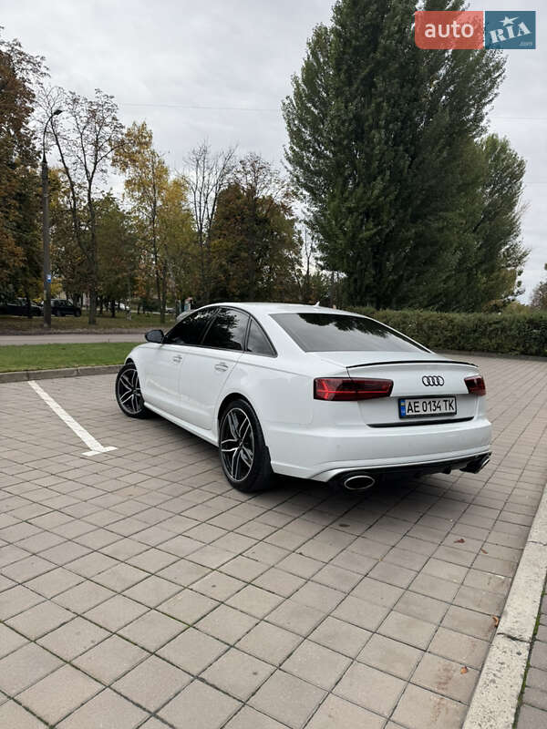 Седан Audi A6 2016 в Киеве