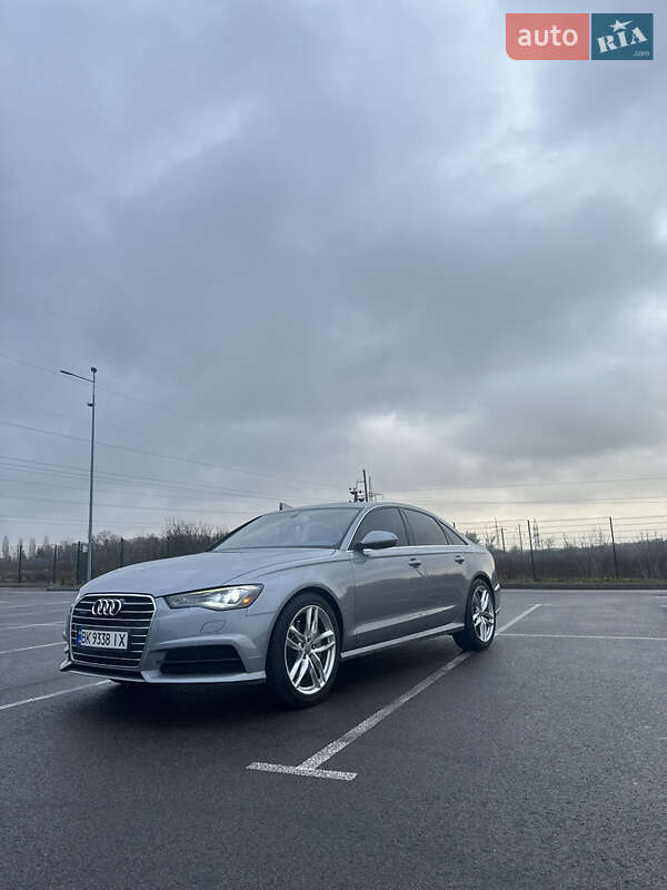 Седан Audi A6 2015 в Ровно