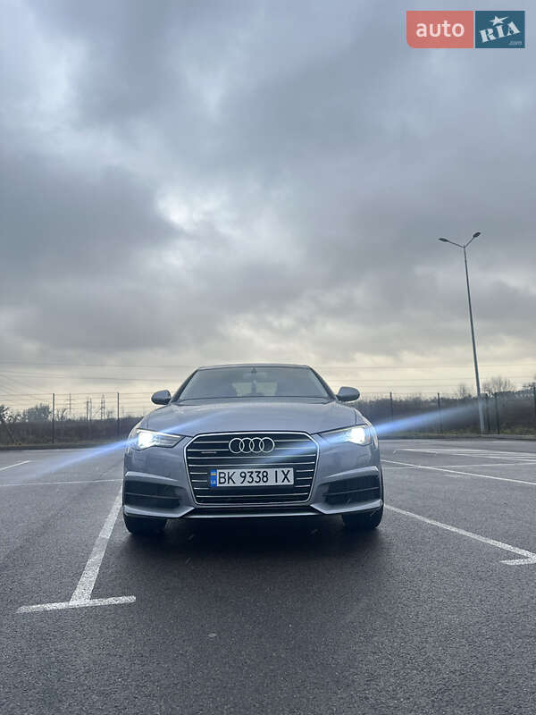 Седан Audi A6 2015 в Ровно