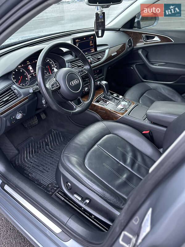 Седан Audi A6 2015 в Ровно