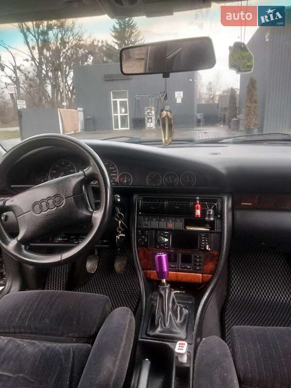 Седан Audi A6 1996 в Хмельнике