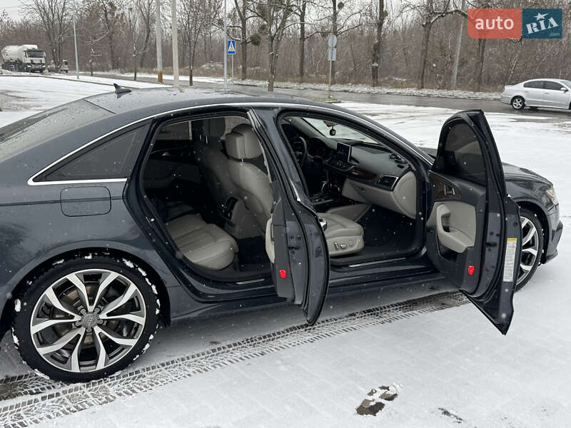 Седан Audi A6 2015 в Каневе