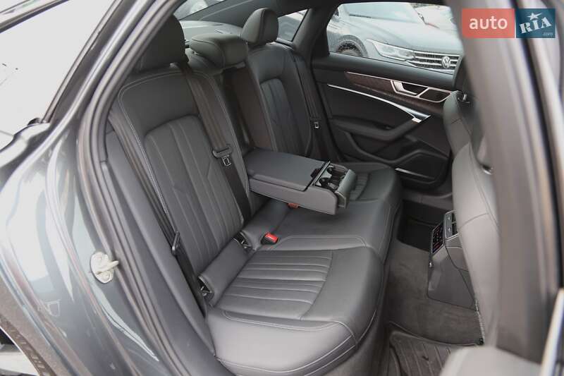 Седан Audi A6 2021 в Киеве