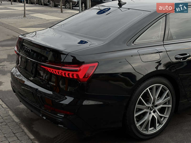 Седан Audi A6 2022 в Киеве