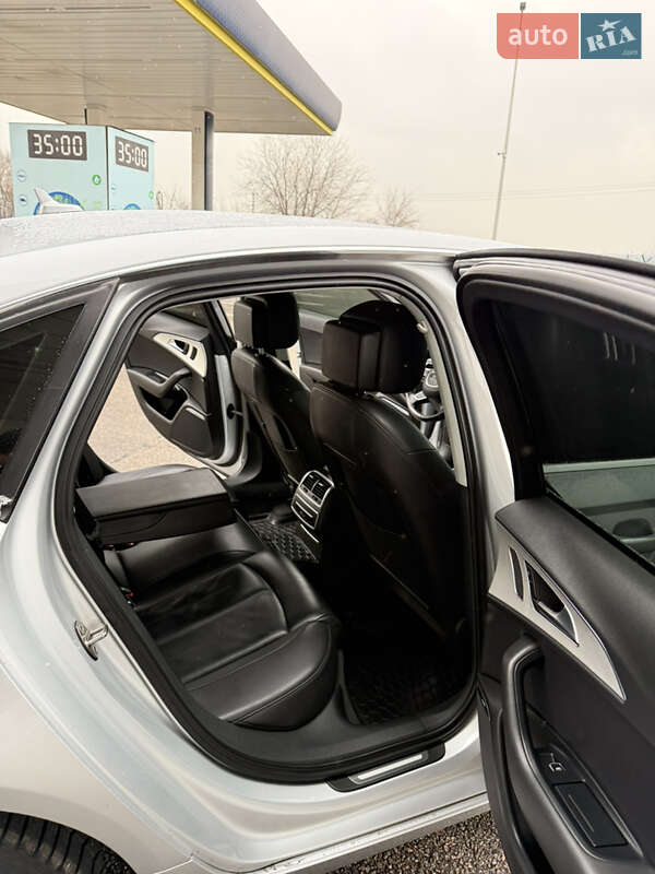 Седан Audi A6 2013 в Днепре