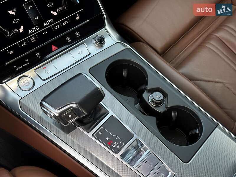 Седан Audi A6 2020 в Ивано-Франковске