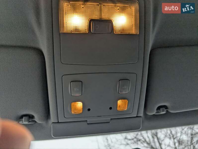 Седан Audi A6 1998 в Печенегах