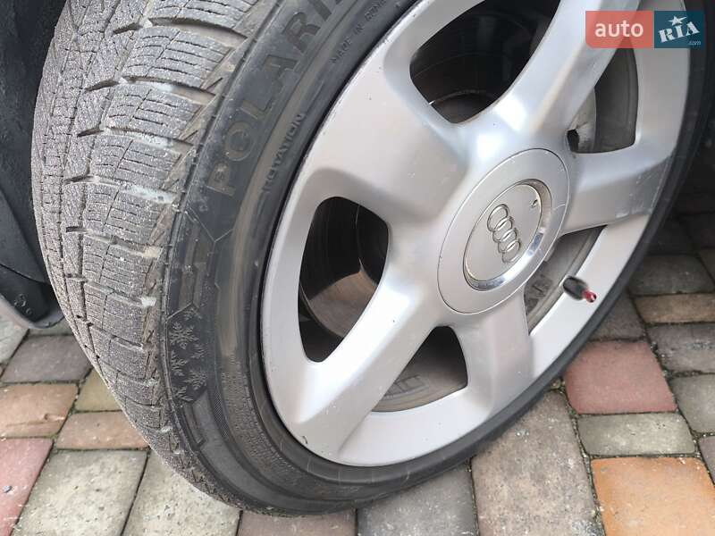 Универсал Audi A6 2003 в Миргороде