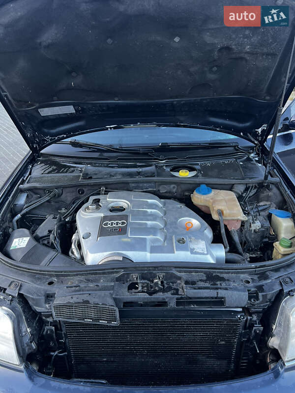 Универсал Audi A6 2004 в Ровно