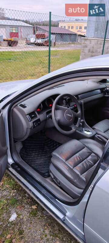 Седан Audi A6 2003 в Бурштыне