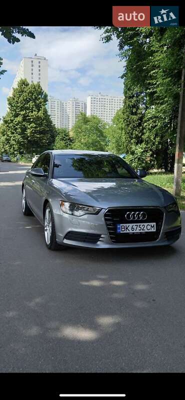 Седан Audi A6 2014 в Киеве