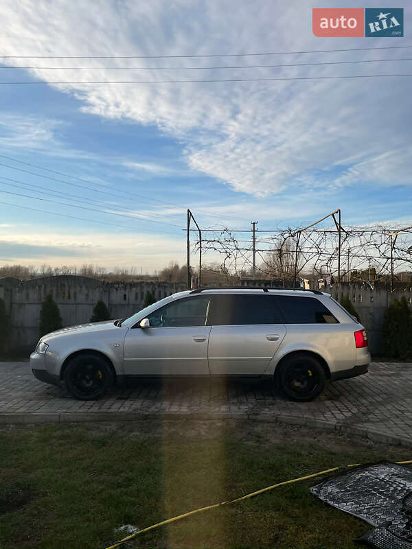 Универсал Audi A6 2003 в Добросине