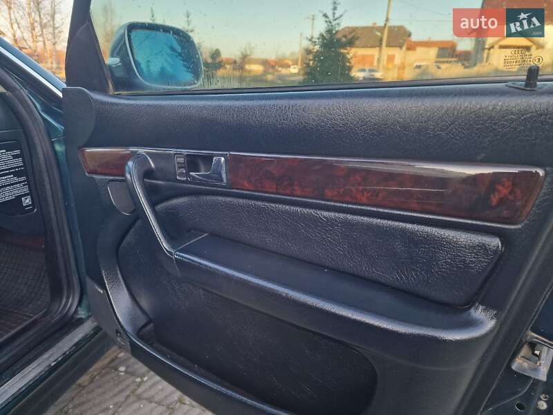 Седан Audi A6 1996 в Стрые