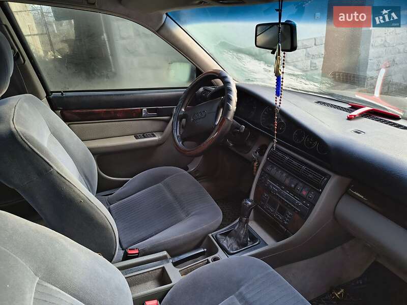 Седан Audi A6 1995 в Тернополе