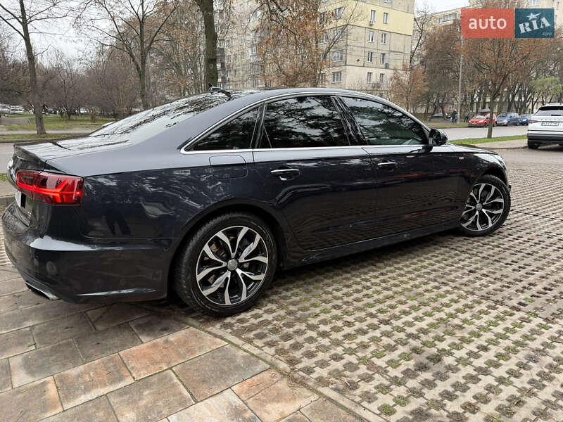 Седан Audi A6 2016 в Киеве