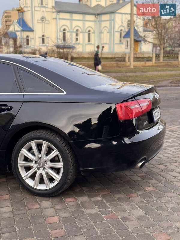 Седан Audi A6 2013 в Нововолынске