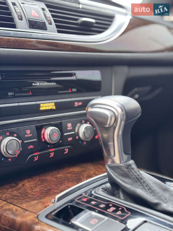 Седан Audi A6 2013 в Нововолынске