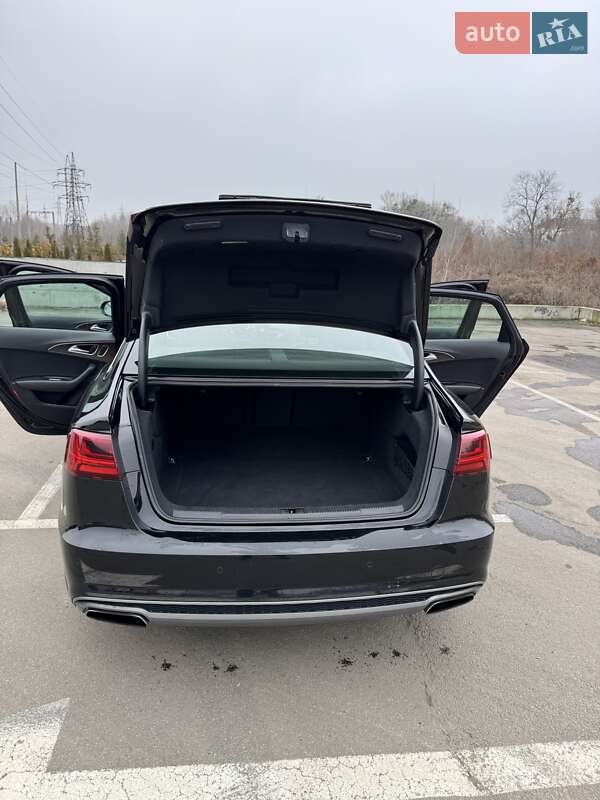 Седан Audi A6 2016 в Киеве