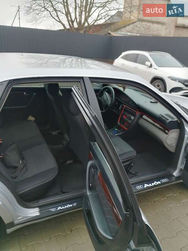 Седан Audi A6 1997 в Луцке