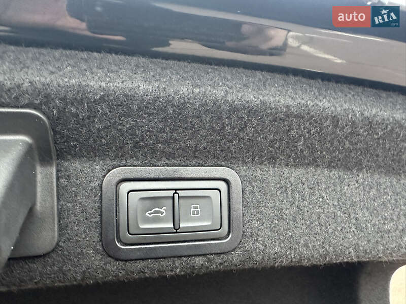 Седан Audi A6 2019 в Киеве