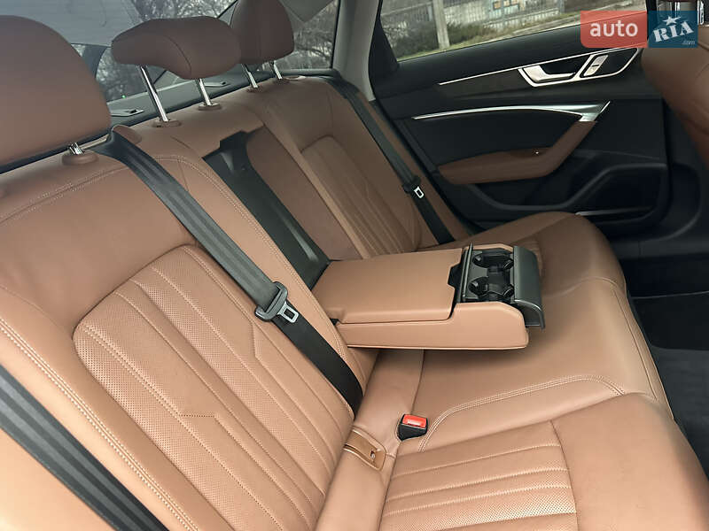 Седан Audi A6 2019 в Киеве