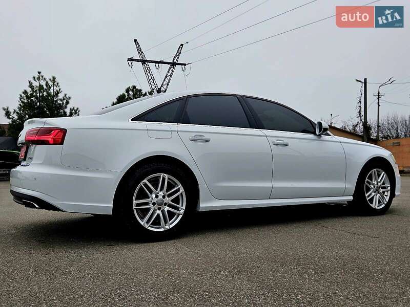 Седан Audi A6 2015 в Днепре