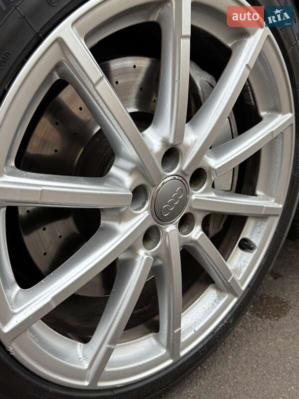 Седан Audi A6 2016 в Ужгороде