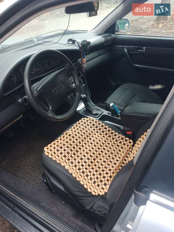 Універсал Audi A6 1996 в Києві