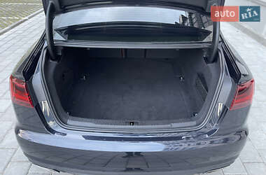 Седан Audi A6 2015 в Рівному