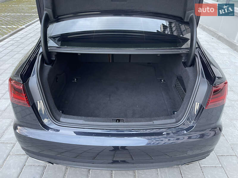 Седан Audi A6 2015 в Рівному