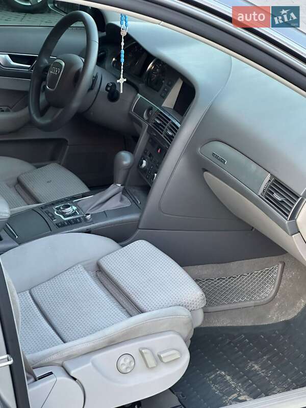 Седан Audi A6 2004 в Самборі