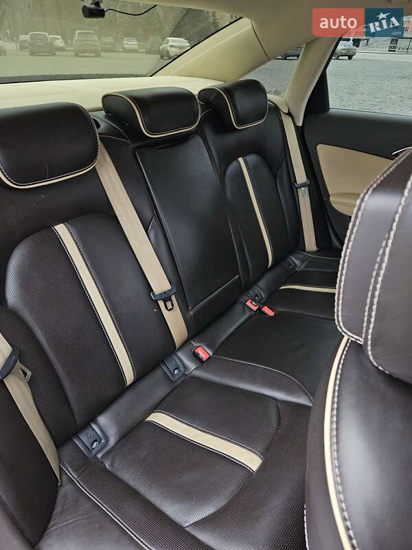 Седан Audi A6 2011 в Харкові