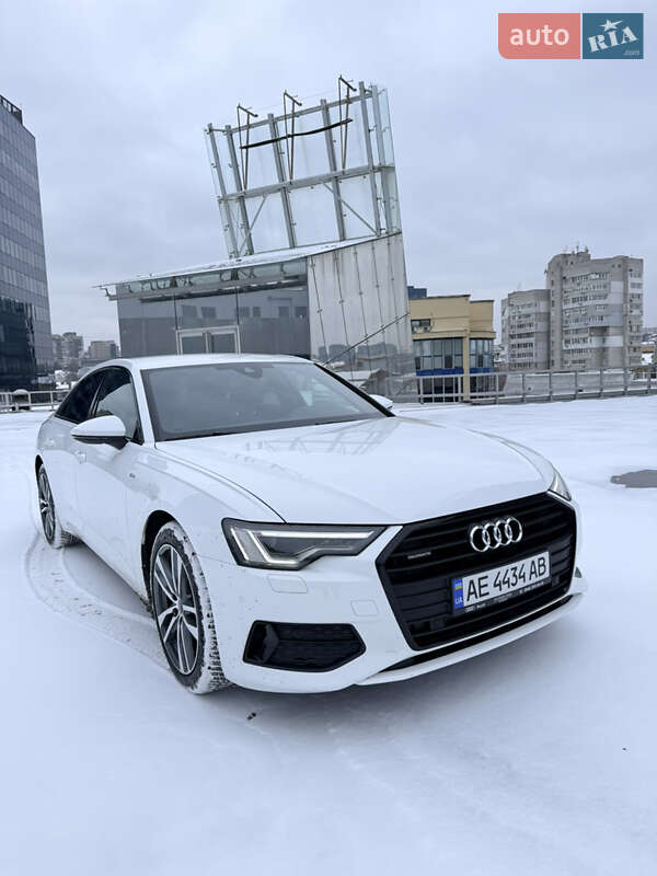 Седан Audi A6 2022 в Дніпрі