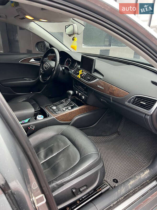 Седан Audi A6 2013 в Сарнах