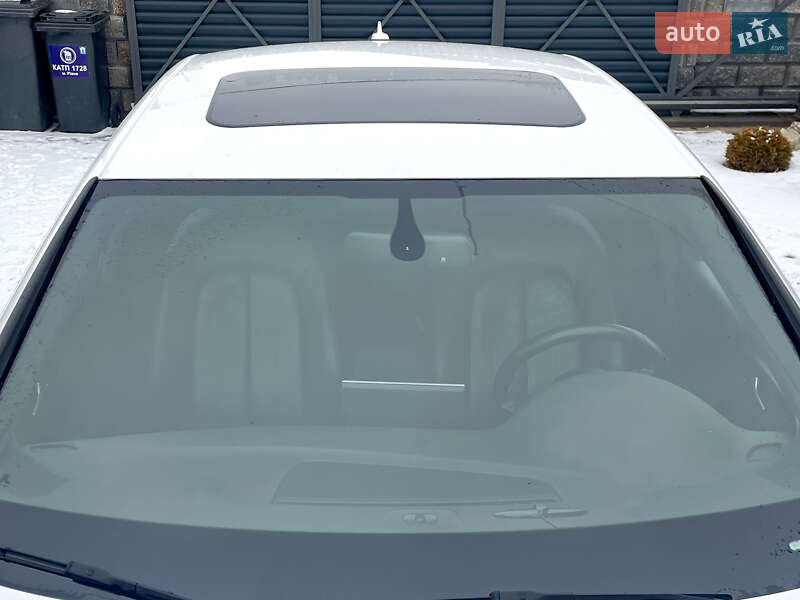 Седан Audi A6 2014 в Ровно