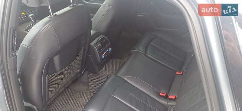 Седан Audi A6 2016 в Староконстантинове
