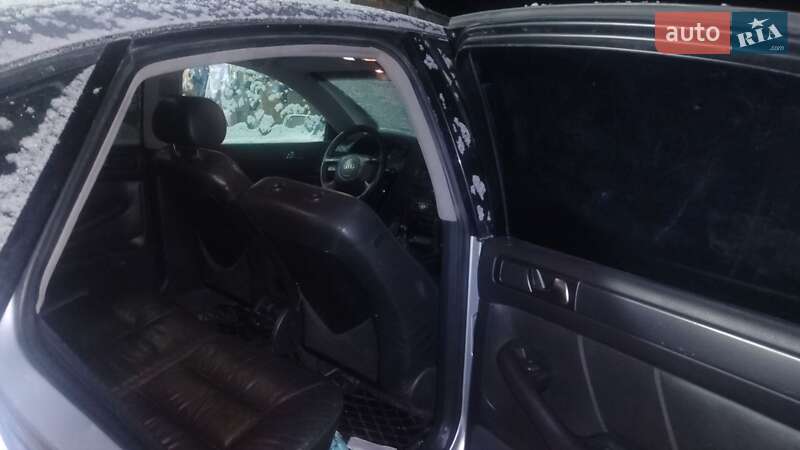 Седан Audi A6 1997 в Гайсине