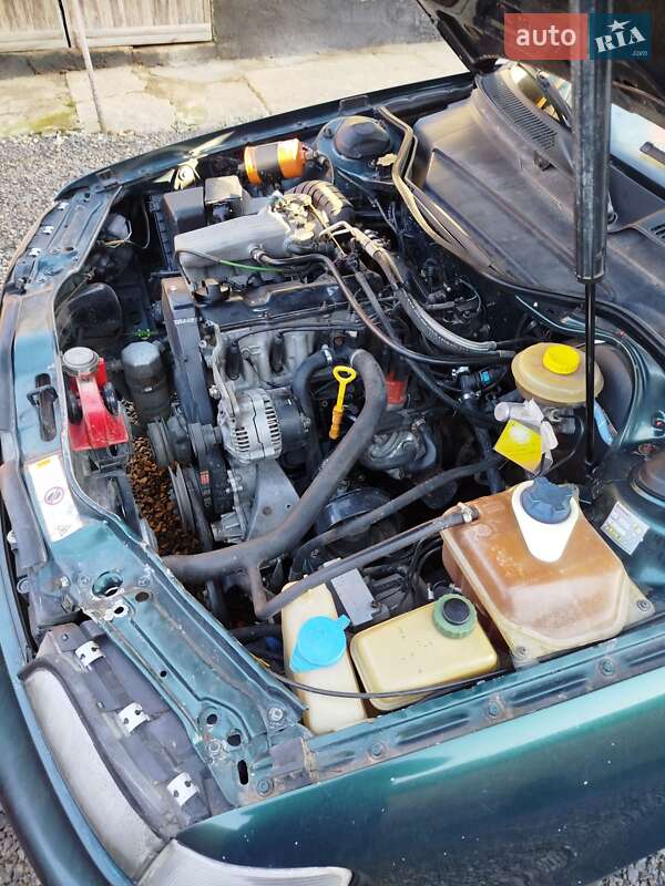 Седан Audi A6 1995 в Виноградові