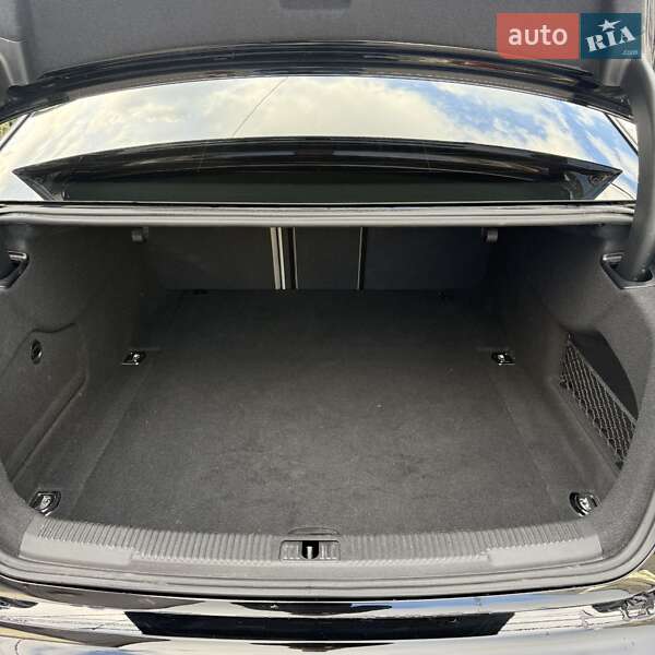 Седан Audi A6 2015 в Чернівцях