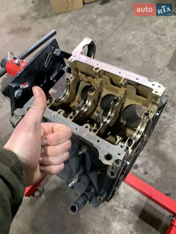 Седан Audi A6 2000 в Днепре