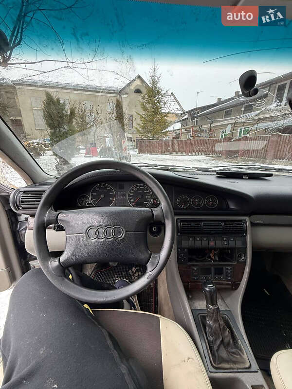 Седан Audi A6 1996 в Львові